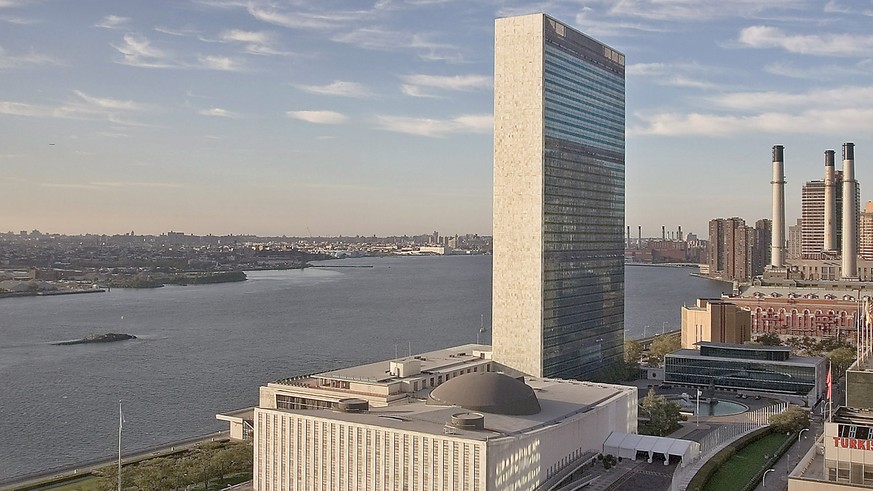 The United Nations headquarters is seen in this view looking south along New York&#039;s East River Monday morning, Sept. 5 2005. There is a growing sense of crisis as the U.N. prepares for history&#0 ...