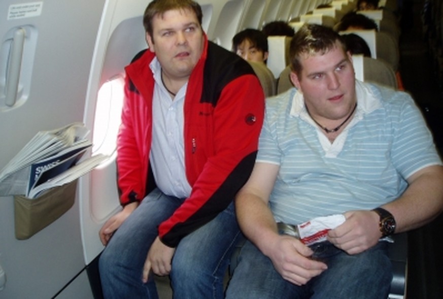 04.01.2010: Stucki Christian fliegt nach Japan, um sich mit Sumoringern zu messen – dabei entsteht dieses witzige Bild