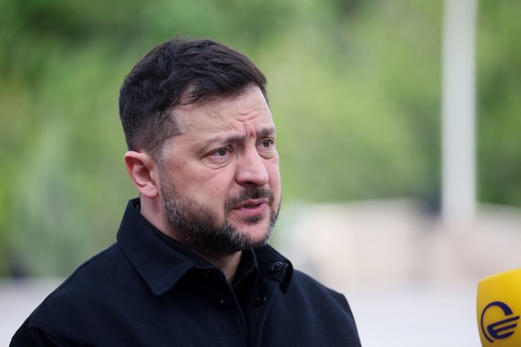 epa12931250 President of Ukraine Volodymyr Zelenskyy speaks to the media during the welcome ceremony for the 8th European Political Community Summit, at the Karen Demirchyan Sports and Concert Complex ...