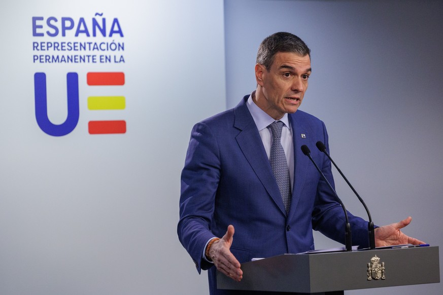 epa11977274 Prime Minister of Spain Pedro Sanchez speaks with the media during a European Council summit in Brussels, Belgium, 20 March 2025. Competitiveness, the latest developments in Ukraine, and t ...