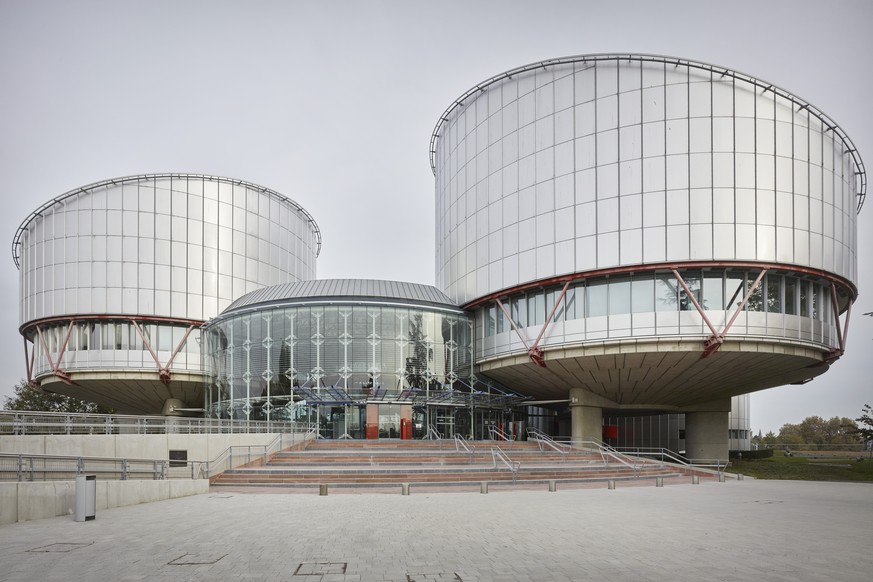 ZUM EUROPAEISCHEN GERICHTSHOF FUER MENSCHENRECHTE, EGMR, STELLEN WIR IHNEN FOLGENDES NEUES BILDMATERIAL ZUR VERFUEGUNG --- Exterior view of the European Court of Human Justice, ECHR, with the Grand Ch ...
