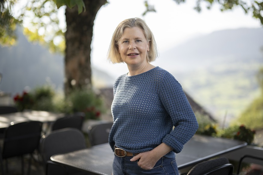 SVP Staenderaetin Esther Friedli posiert fuer ein Portrait bei SVP bi de Luet, am Samstag, 3. Oktober 2026, im Landgasthof Sonne (Haus der Freiheit) in Ebnat-Kappel. Esther Friedli wird als moegliche  ...