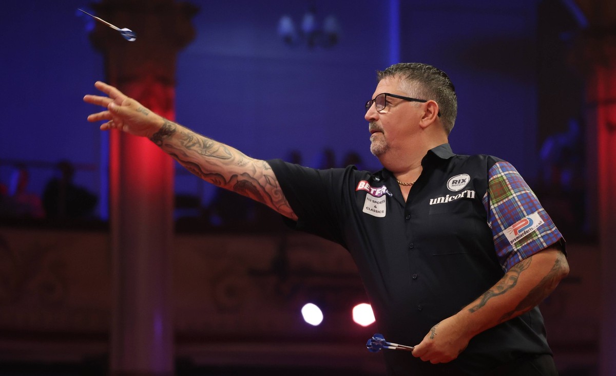 20/07/2025. World Matchplay Darts Gary Anderson during the Betfred World Matchplay Darts at Winter Gardens, Blackpool, United Kingdom on 20 July 2025. Blackpool Winter Gardens United Kingdom Editorial ...