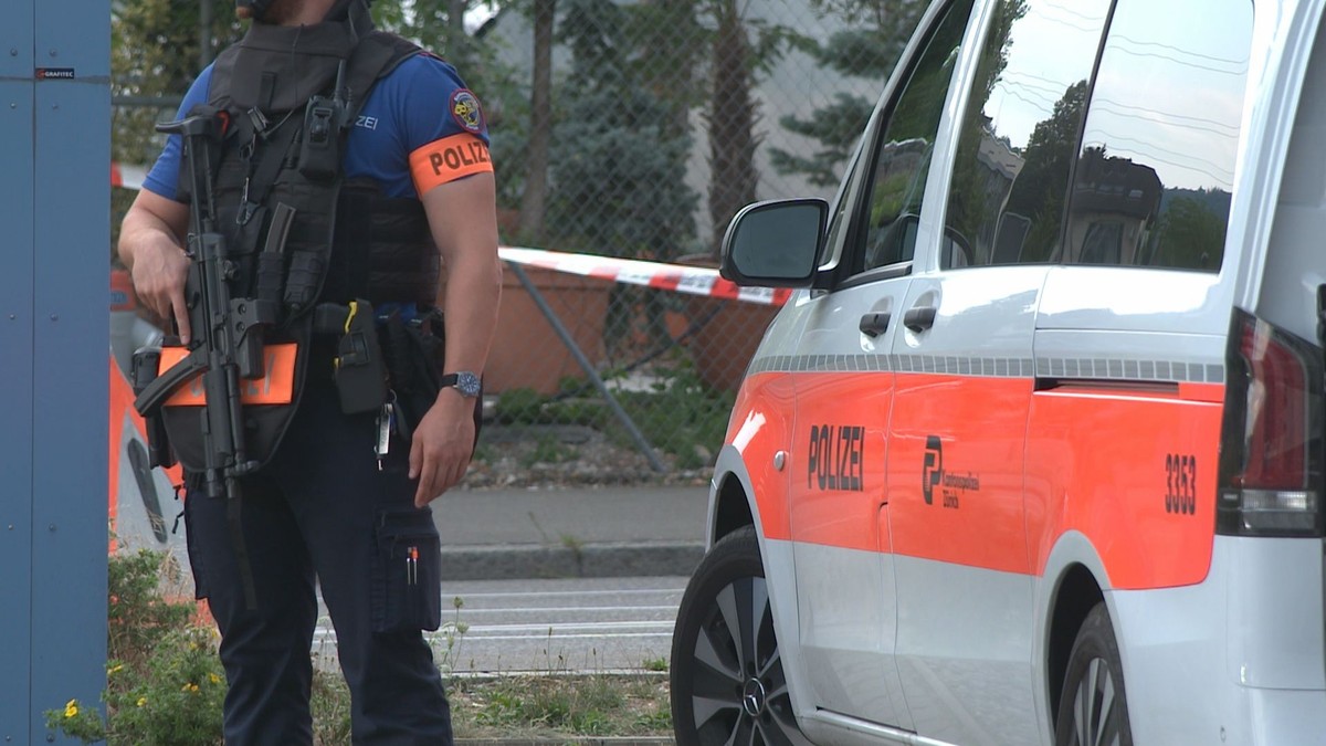 Die Polizei war mit einem Grossaufgebot im Einsatz.