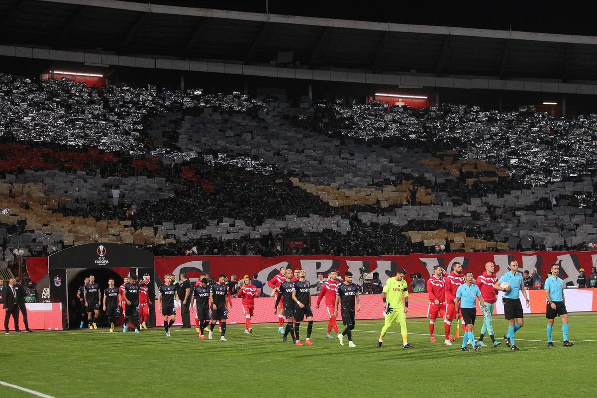 CRVENA ZVEZDA vs TRABZONSPOR Supporters football Crvena zvezda against Trabzonspor UEFA Europa league, Rajko Mitic stadium, Belgrade, 27.10.2022 Foto: FOOTBALL, UEFA EUROPA LEAGUE, CRVENA ZVEZDA, RED  ...
