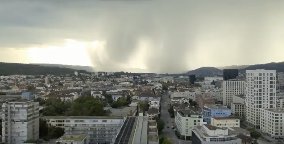 Un puissant orage s'est abattu sur Zurich dans la soirée de vendredi.