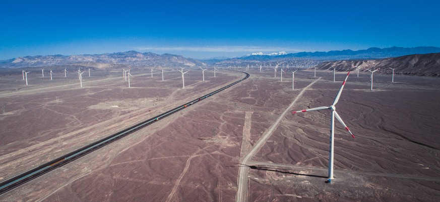 Windkraftwerke im chinesichen Dabancheng werden die fossilen Energieträger in den kommenden Jahrzehnten nicht komplett ersetzen.