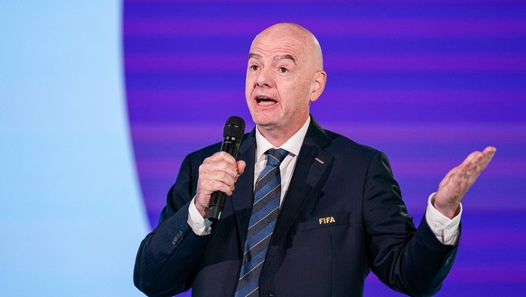 Fussball: Home of FIFA Zürich, Schweiz: Gianni Infantino FIFA Präsident Portraitfoto, Portrait, Einzelaufnahme, Porträt, Mimik, Gesichtsausdruck, Emotion, Geste, Gestik, Emotion Zürich Kanton Zürich S ...