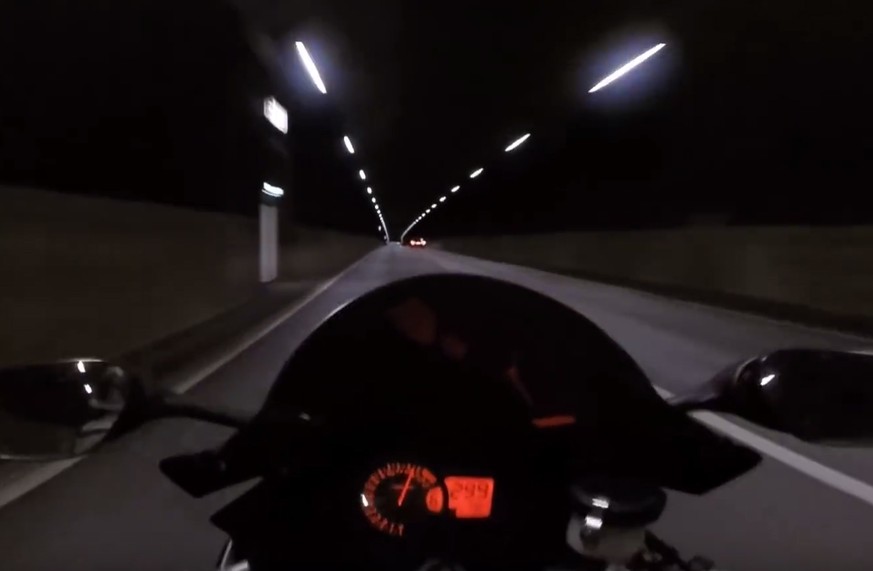 Oha! Motorradrowdy «Ghost Rider» meldet sich mit einem neuen Video zurück