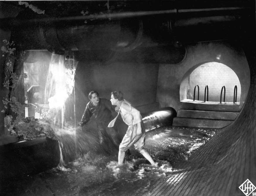 Metropolis 
Year: 1927 - Germany
Gustav Frohlich 
Director: Fritz Lang
Photographer: Horst von Harbou.
It is forbidden to reproduce the photograph out of context of the promotion of the film. It  ...