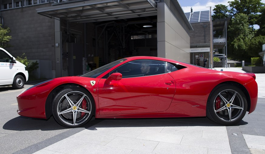 Wo fährt Behrami als nächstes wieder mit seinem Ferrari vor?