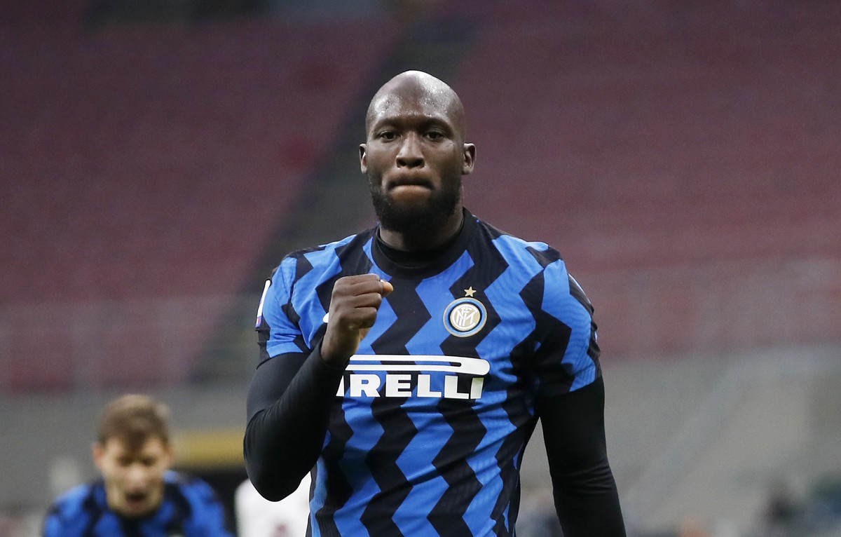 Inter Milan's Romelu Lukaku celebrates after scoring his side's third goal during the Serie A soccer match between Inter Milan and Torino at the San Siro Stadium, in Milan, Italy, Sunday, No ...