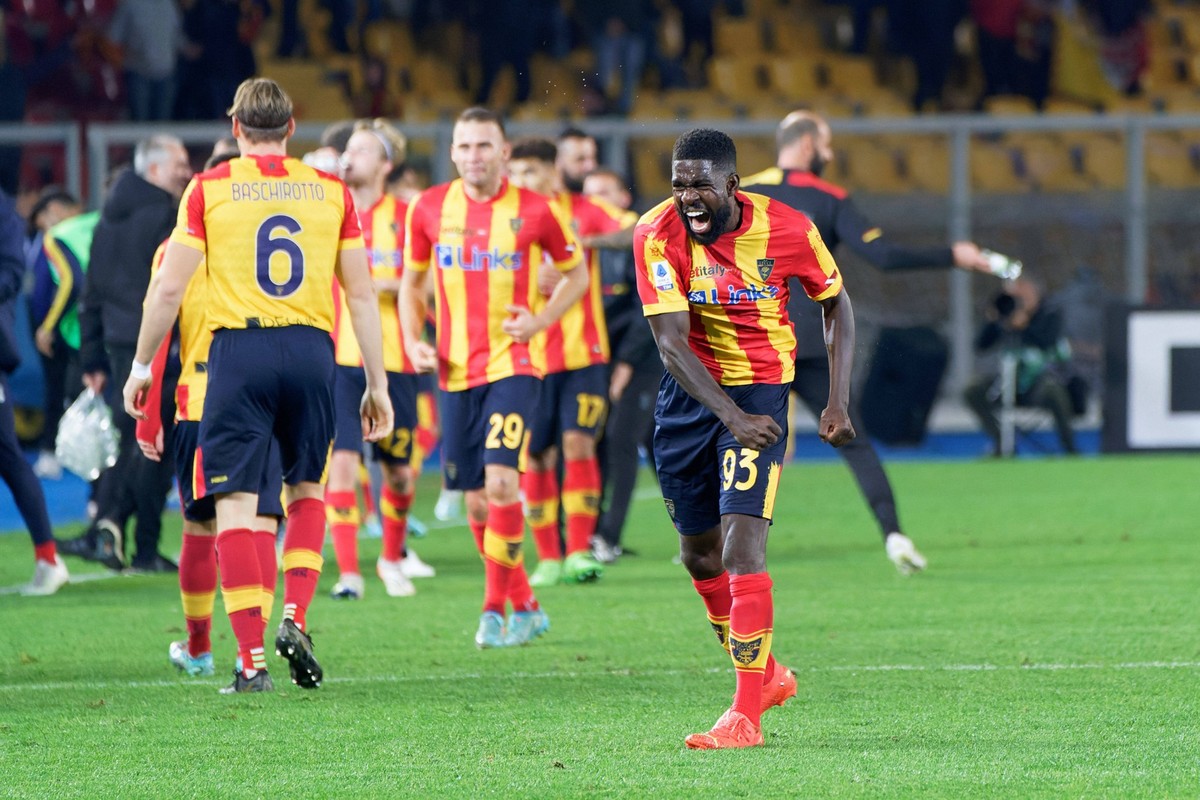 Samuel Umtiti US Lecce celebrates during US Lecce vs SS Lazio, italian soccer Serie A match in Lecce, Italy, January 04 2023 PUBLICATIONxNOTxINxITA Copyright: xEmmanuelexMastrodonatox/xipa-agex/xLivex ...