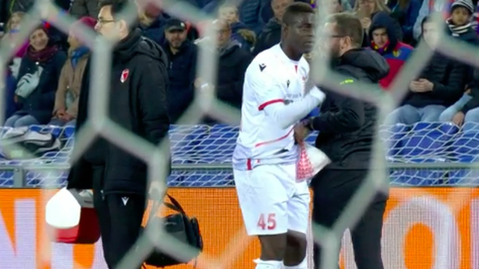 Balotelli Mittelfinger