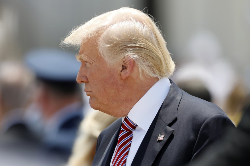 epa05981423 US President Donald J. Trump attends a welcoming ceremony at Ben Gurion Airport in Lod, outside Tel Aviv, Israel, 22 May 2017. Trump arrived for a 28-hour visit to Israel and the Palestini ...