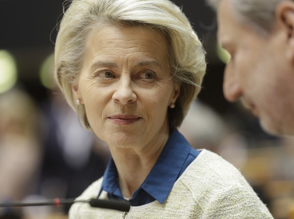 epa10442792 European Commission President Ursula von der Leyen during a plenary session of the European Parliament in Brussels, Belgium, 01 February 2023. The session's main focus is on the preparatio ...