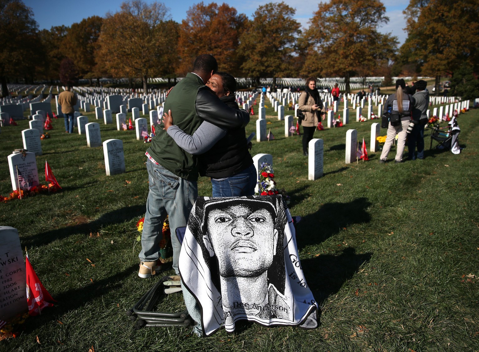 Angehörige trauern um einen gefallenen US-Soldaten.