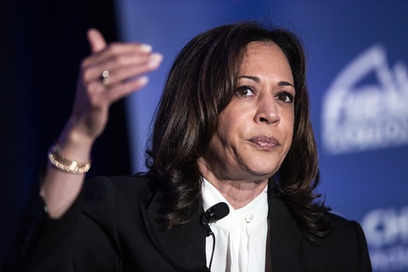 epa07616437 Senator Kamala Harris participates in the Unity and Freedom Presidential Forum at the Hilton in Pasadena, California, USA, 31 May 2019. According to reports, 14 Democratic presidential can ...