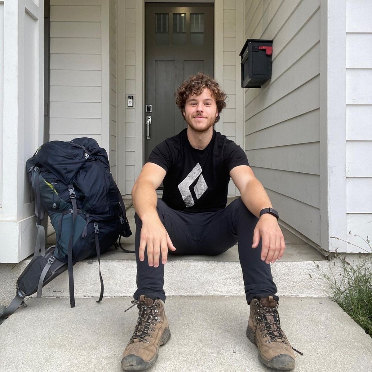 nolan gould

https://www.instagram.com/p/Cue1sy0LpQr/