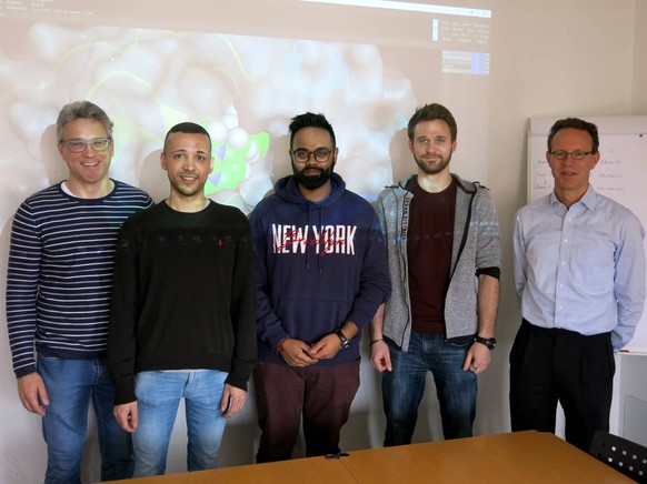 Diese Forscher suchen ein Gegenmittel: Martin Smieško, André Fischer, Santhosh Neranjan, Ma­nuel Sellner und Markus Lill (v.l.).