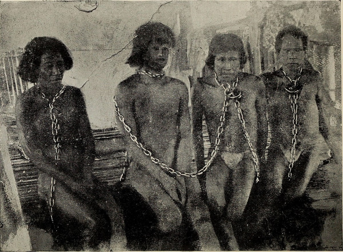 Versklavte Amazonas-Indios, aus Walter Ernest Hardenburg: The Putumayo, the Devil's Paradise (1912)