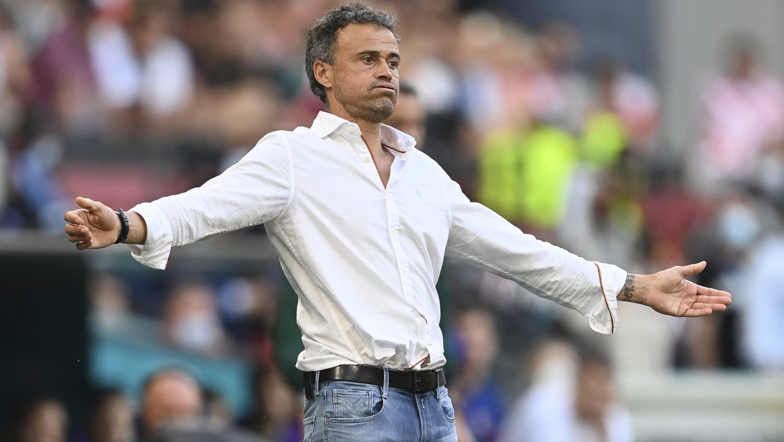 Spain&#039;s manager Luis Enrique reacts during the Euro 2020 soccer championship round of 16 match between Croatia and Spain at the Parken Stadium in Copenhagen, Monday June 28, 2021. (Stuart Frankli ...