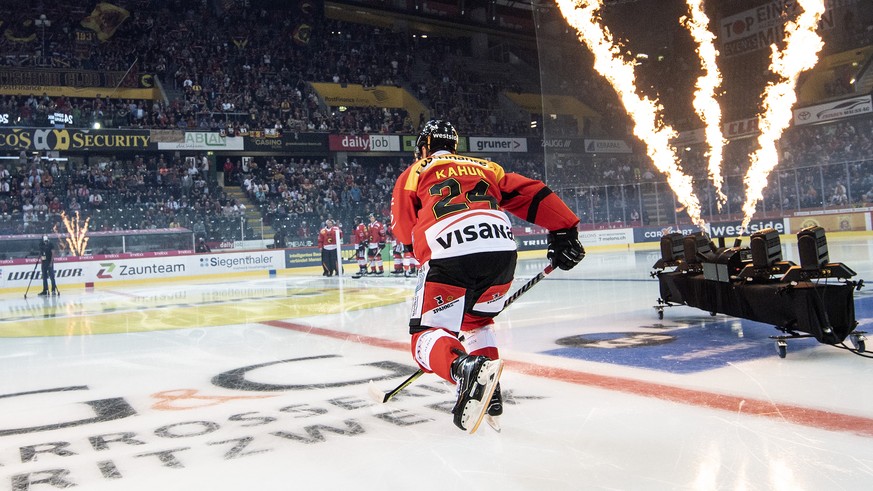 Berns Dominik Karhun erscheint im Eishockey Meisterschaftsspiel der National League zwischen dem SC Bern und dem HC Fribourg Gotteron, am Dienstag, 7. September 2021, in der PostFinance Arena in Bern. ...