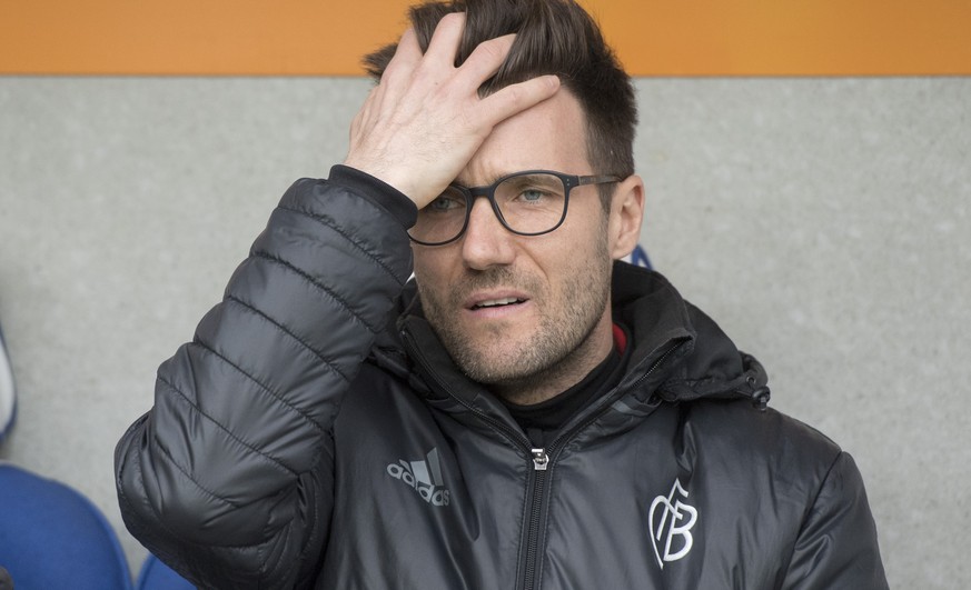 ARCHIVBILD ZUR MELDUNG, DASS DER FC BASEL SICH VON TRAINER WICKY TRENNT --- Der Trainer von Basel, Raphael Wicky beim Super League Meisterschaftsspiel zwischen dem FC Luzern und dem FC Basel vom Sonnt ...