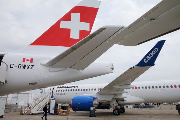 Die Bombardier-Maschine vom Typ CSeries CS100.