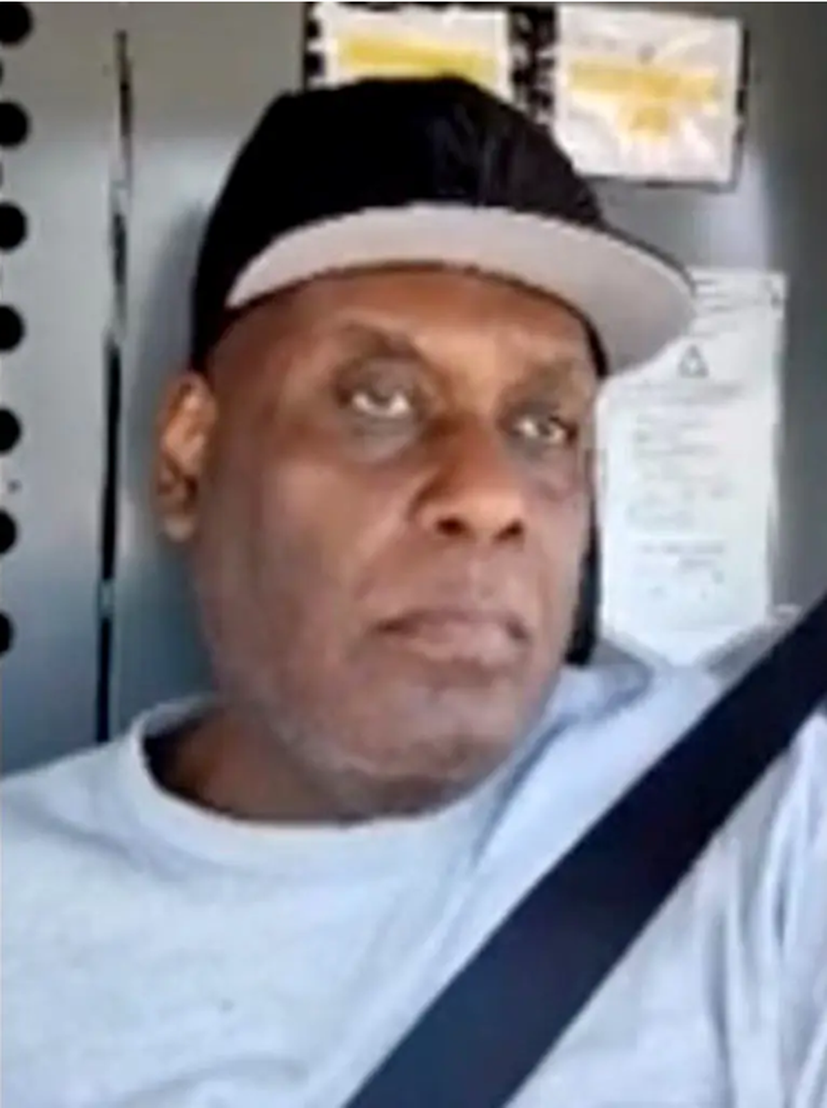 La police recherche Frank James, une personne d'intérêt dans la fusillade du métro de New York. watson