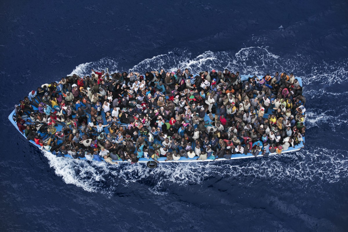 Mittelmeer, Februar 2015, Eritreische Flüchtlinge auf dem Weg nach Europa.