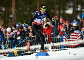 Ueli Schnider gelingt mit der Halbfinal-Qualifikation zum Auftakt der WM in Falun ein exploit.