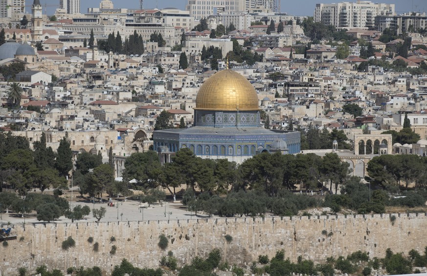 epa06369483 (FILE) - A view of the Al-Aqsa compound (Temple Mount) in Jerusalem&#039;s Old City, 14 July 2017, (reissued on 05 December 2017). The rock over which the shrine was built is sacred to bot ...