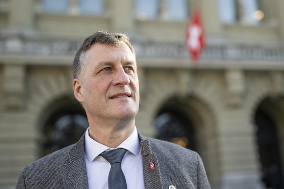 Nationalrat Thomas Stettler, SVP-JU, posiert zum Portrait, am Rand der Fruehjahrssession der Eidgenoessischen Raete, am Montag, 2. Maerz 2026 vor dem Bundeshaus in Bern. (KEYSTONE/Alessandro della Val ...
