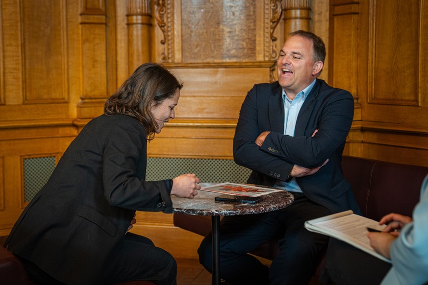 Streitgespräch zwischen SP-Nationalrätin Mattea Meyer und SVP-Präsident Marcel Dettling über die SVP-Volksinitiative "Keine 10-Millionen-Schweiz", Nachhaltigkeits-Initiative, am 28. Arpil 20 ...