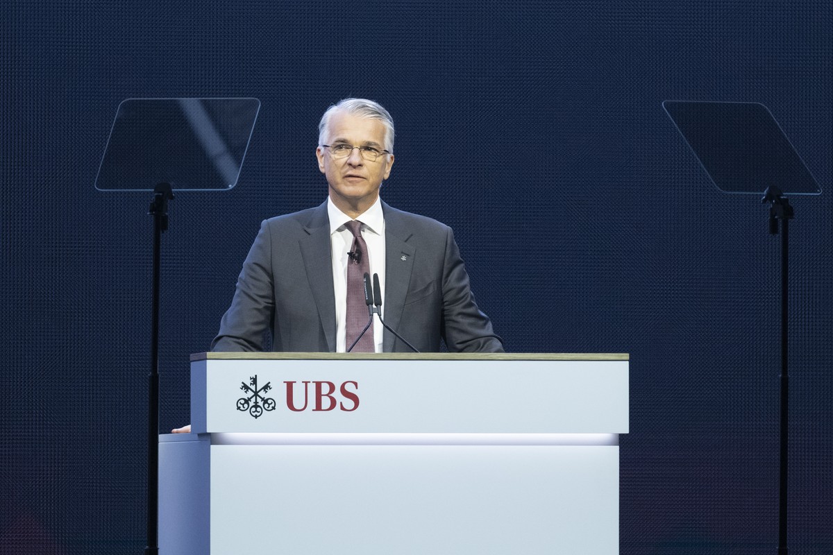 Der CEO von UBS, Sergio Ermotti bei seiner Rede, anlaesslich der Generalversammlung der Bank UBS in der Messe Luzern am Donnerstag, 10. April 2025 in Luzern. (KEYSTONE/Urs Flueeler).