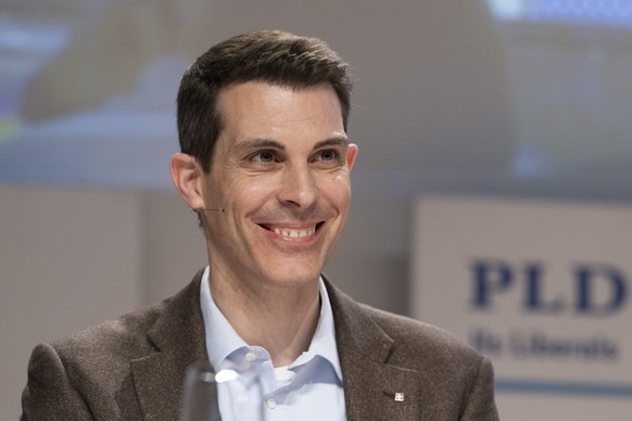 KEYPIX - FDP Parteipraesident Thierry Burkart anlaesslich der Delegiertenversammlung der FDP Schweiz vom Samstag, 28. Juni 2025 in Hergiswil im Kanton Nidwalden. (KEYSTONE/Urs Flueeler).