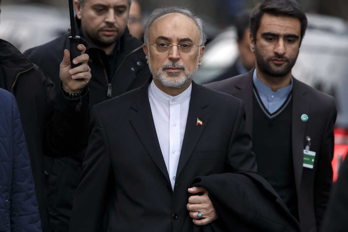 Ali Akbar Salehi, head of Iran's Atomic Energy Organization, leaves the hotel, following a bilateral meeting for a new round of Nuclear Iran Talks, in Geneva, Switzerland, Monday, February 23, 20 ...