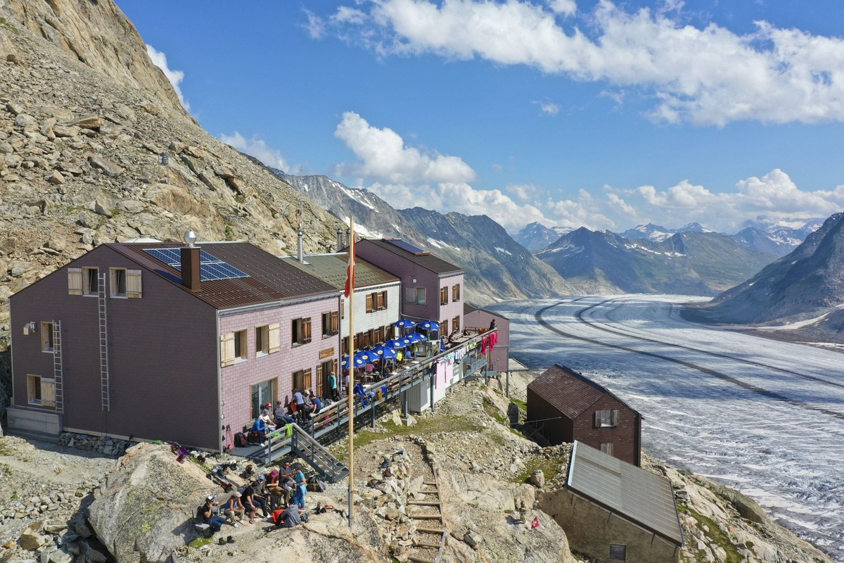 Konkordiahütte am Grossen Aletschgletscher Aletsch Gletscher