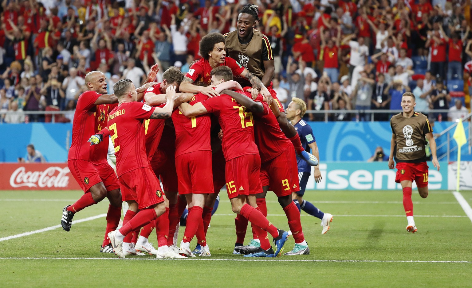 epa06859571 Players Belgium celebrate after scoring the winning goal during the FIFA World Cup 2018 round of 16 soccer match between Belgium and Japan in Rostov-On-Don, Russia, 02 July 2018.

(RESTR ...