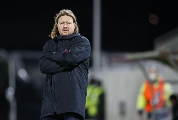 ARCHIV - ZUM NEUEN FCZ-TRAINER BO HENRIKSEN STELLEN WIR IHNEN FOLGENDES BILDMATERIAL ZUR VERFUEGUNG - Midtjylland&#039;s head coach Bo Henriksen seen during the Europa League, group F soccer match bet ...