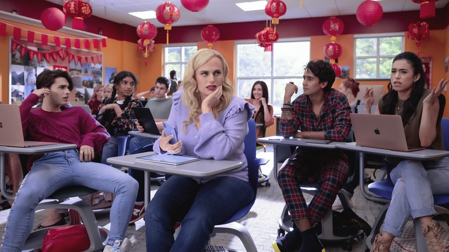 This image released by Netflix shows, from left, Joshua Colley as Yaz, Avantika as Janet, Rebel Wilson as Stephanie Conway, Michael Cimino as Lance and Jade Bender as Bri Loves in a scene from &quot;S ...