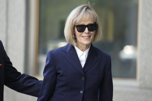 Former advice columnist E. Jean Carroll arrives to federal court in New York, Wednesday, April 26, 2023. Jurors have been seated in the trial over Carroll&#039;s claim that former President Donald Tru ...