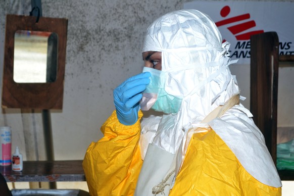 Mitarbeiter von Médecins sans frontières (MSF) in Conakry.