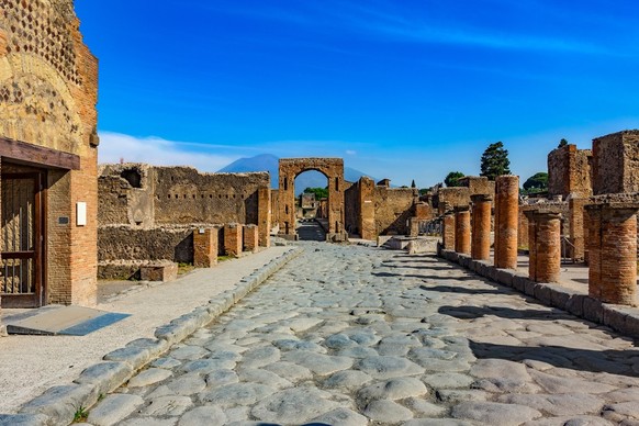 Prison bakery discovered during excavations in Pompeii