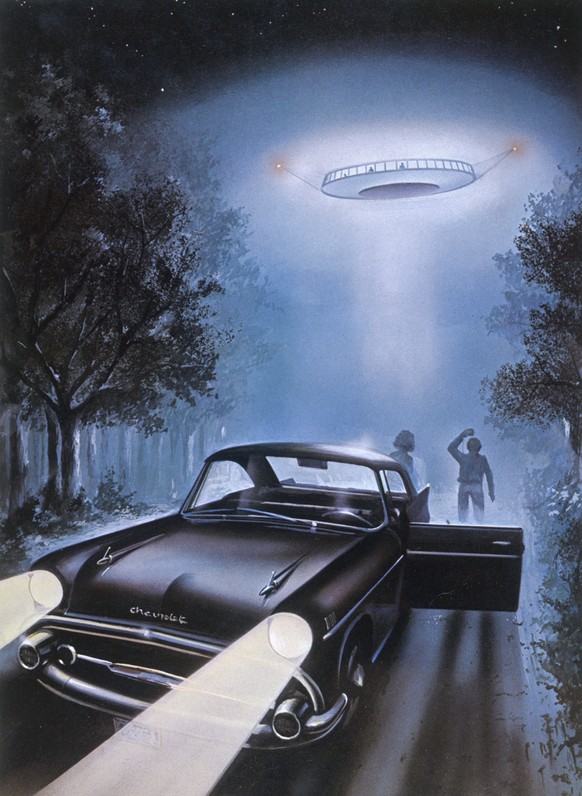 UFO abduction in New Hampshire, USA A UFO abduction in New Hampshire, USA. Betty and Barney Hill, driving at night, see a UFO. Later they are stopped by the aliens, taken on board the flying saucer an ...