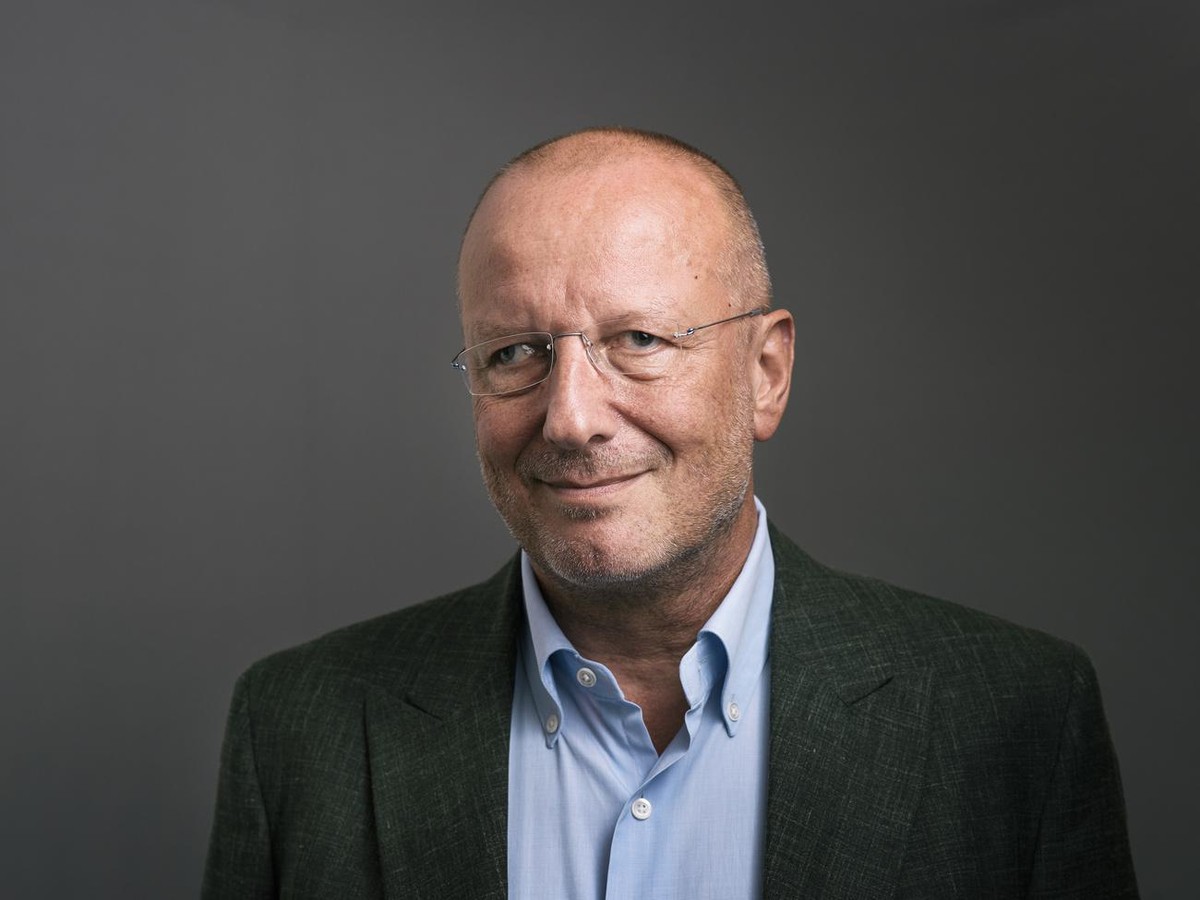 Portrait of Roger de Weck, General Director of Swiss Broadcasting Corporation, SRG SSR, taken at the broadcasting corporation in Bern, Switzerland, on August 29, 2016. (KEYSTONE/Christian Beutler)

Ro ...
