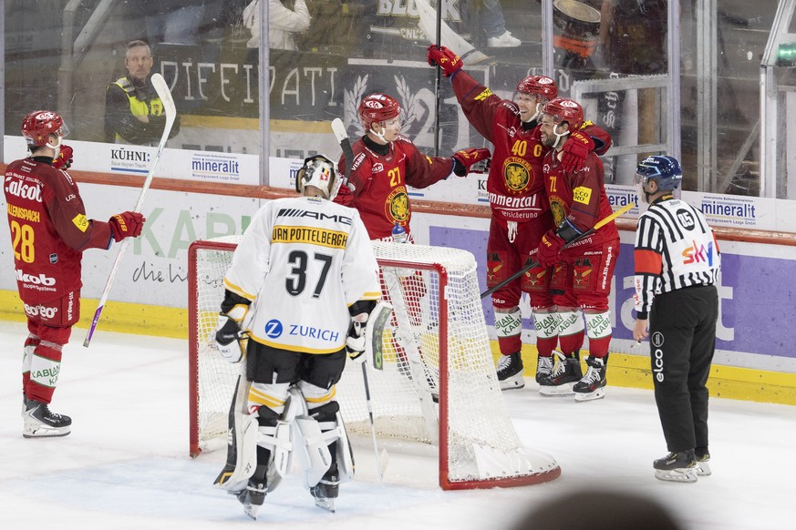 Langnaus Spieler feiern ihren Treffer zum 3-3 im Spiel der Eishockey National League zwischen SCL Tigers, SCL, und HC Lugano, HCL, vom Dienstag, 29. September 2026 in Emmental Versicherung Arena in La ...