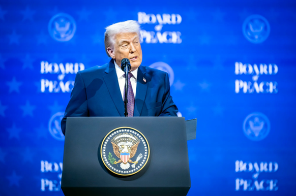 US-Präsident Donald Trump bei der Verkündung des Friedensrats am diesjährigen WEF in Davos.