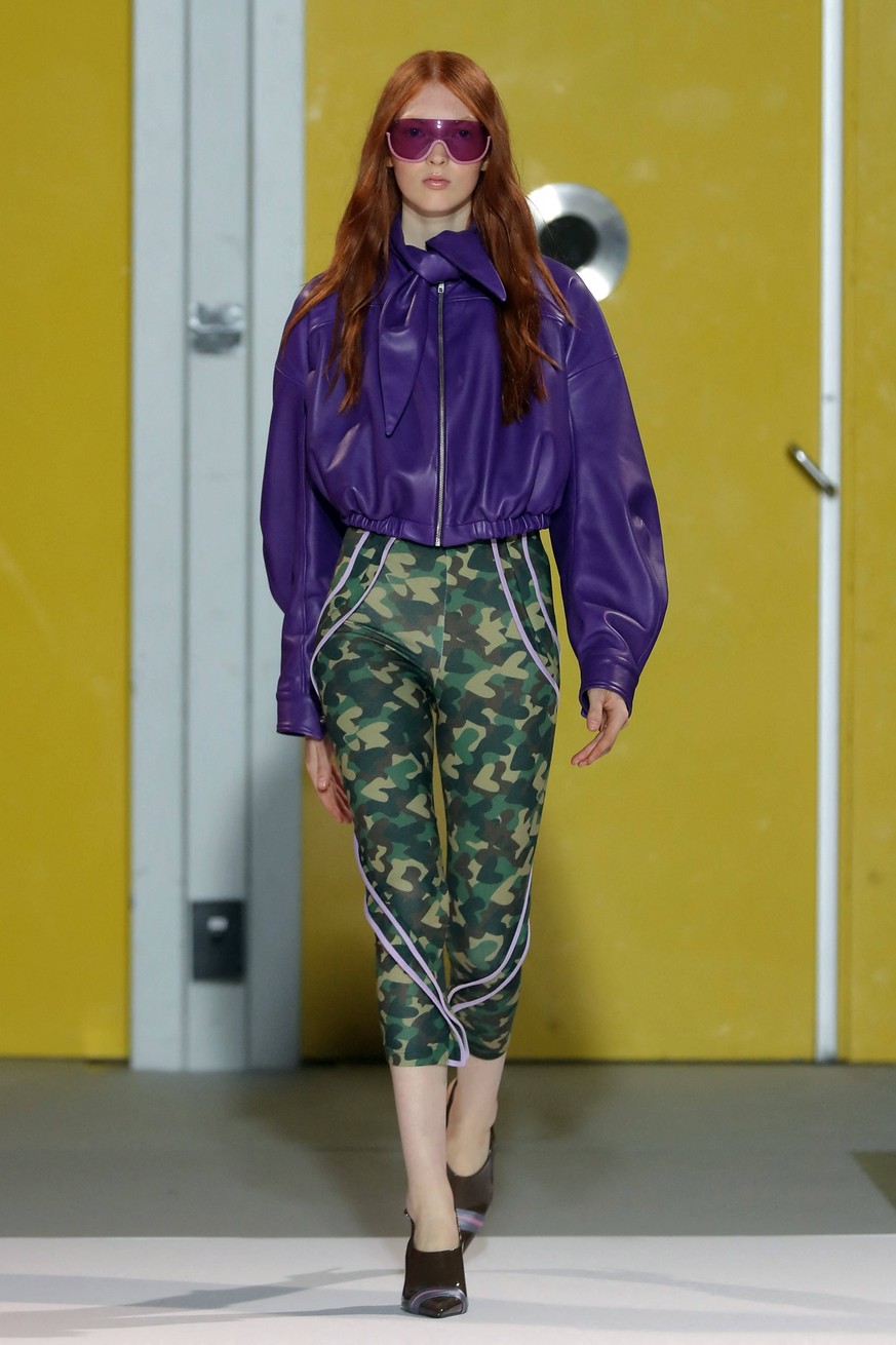 PFW - Zomer Runway A model walks the runway during the Zomer Womenswear Spring/Summer 2026 show as part of Paris Fashion Week on September 30, 2025 in Paris, France. Photo by Alain-gil Gonzalze/ABACAP ...